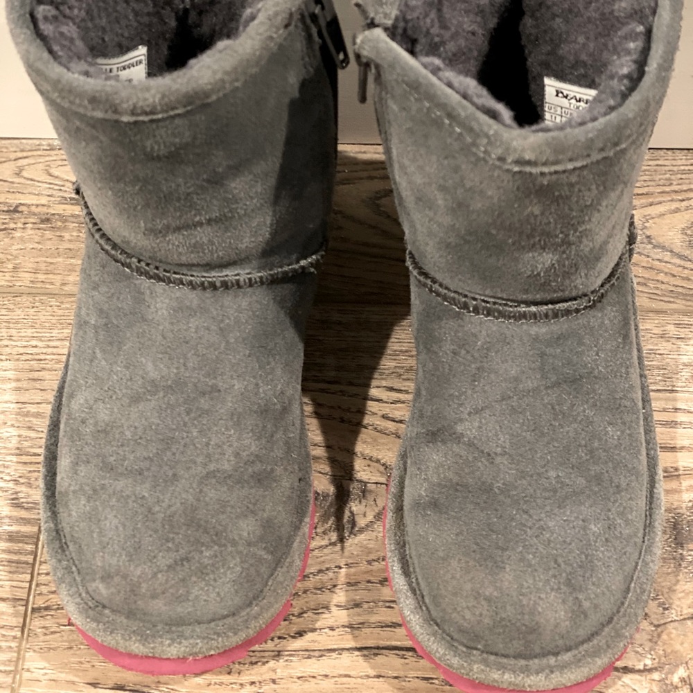 Girls Bear Paw Boots size 11